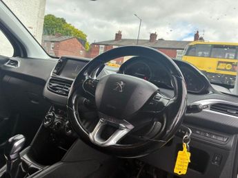PEUGEOT 208 1.2 PureTech Allure Hatchback 5dr Petrol Manual Euro 6 (82 ps)