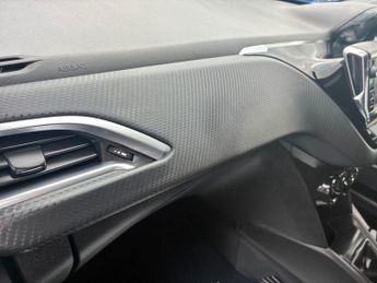 PEUGEOT 208 1.2 PureTech Allure Hatchback 5dr Petrol Manual Euro 6 (82 ps)