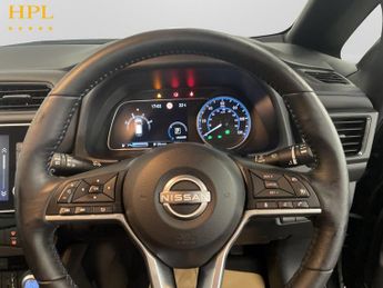 NISSAN LEAF 39kWh N-Connecta Hatchback 5dr Electric Auto (150 ps)