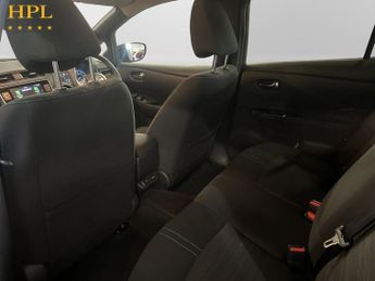 NISSAN LEAF 39kWh N-Connecta Hatchback 5dr Electric Auto (150 ps)