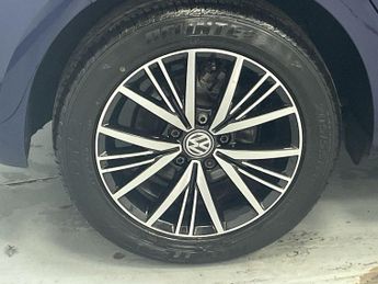 VOLKSWAGEN GOLF 1.0 TSI SE Nav Hatchback 5dr Petrol Manual Euro 6 (s/s) (110 bhp
