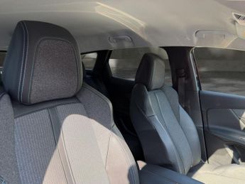 PEUGEOT 3008 1.5 BlueHDi Allure Premium + SUV 5dr Diesel EAT Euro 6 (s/s) (13