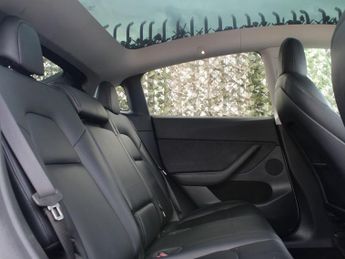 TESLA MODEL Y (Dual Motor) Long Range SUV 5dr Electric Auto 4WDE (384 bhp)