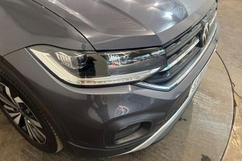 VOLKSWAGEN T-CROSS 1.0 TSI Black Edition SUV 5dr Petrol DSG Euro 6 (s/s) (110 ps) R