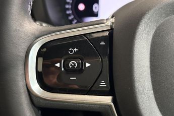 VOLVO XC60 2.0 B4 MHEV Plus SUV 5dr Diesel Hybrid Auto AWD Euro 6 (s/s) (19