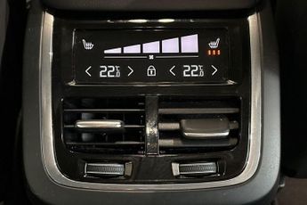 VOLVO XC60 2.0 B4 MHEV Plus SUV 5dr Diesel Hybrid Auto AWD Euro 6 (s/s) (19