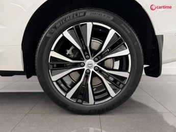 VOLVO XC60 2.0 B4 MHEV Plus SUV 5dr Diesel Hybrid Auto AWD Euro 6 (s/s) (19