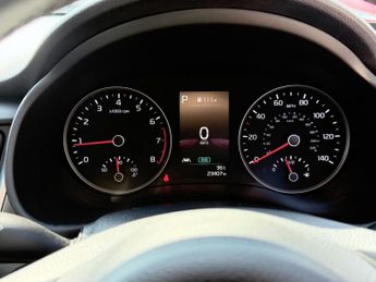 KIA STONIC Red 1.0 T-GDi 2 SUV, 23,200 miles, Euro 6, Automatic, CarPlay/An