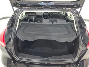 FORD FOCUS 1.5 TDCi Zetec Hatchback 5dr Diesel Manual Euro 6 (s/s) (120 ps)