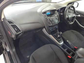 FORD FOCUS 1.5 TDCi Zetec Hatchback 5dr Diesel Manual Euro 6 (s/s) (120 ps)
