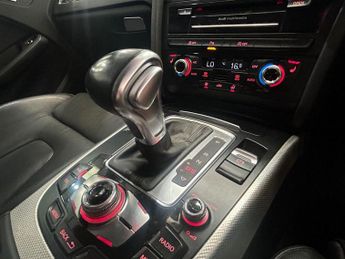 AUDI A4 AVANT 2.0 TDI SE Technik Estate 5dr Diesel Multitronic Euro 5 (s/s) (1