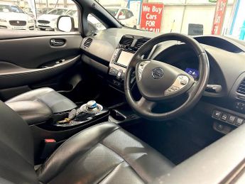 NISSAN LEAF 30kWh Tekna Hatchback 5dr Electric Auto (109 bhp)