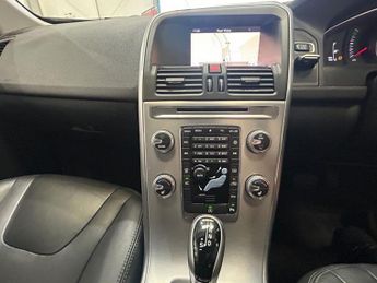 VOLVO XC60 2.0 D4 SE Nav SUV 5dr Diesel Auto Euro 6 (s/s) (190 ps)