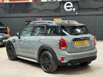 MINI COUNTRYMAN 1.5 7.6kWh GPF Cooper SE SUV 5dr Petrol Plug-in Hybrid Auto ALL4