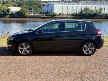 PEUGEOT 308 1.2 PureTech Allure Hatchback 5dr Petrol Manual Euro 6 (s/s) (13