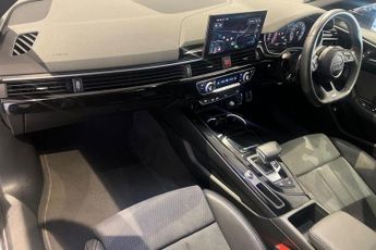 AUDI A4 2.0 TFSI 35 Black Edition Saloon 4dr Petrol S Tronic Euro 6 (s/s