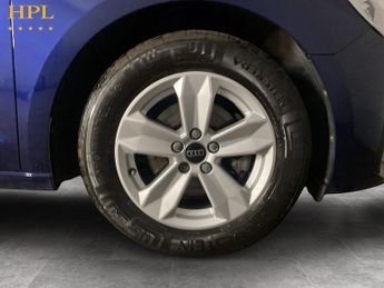 AUDI A1 1.0 TFSI 30 Technik Sportback 5dr Petrol S Tronic Euro 6 (s/s) (