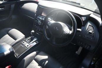 INFINITI QX70 3.0d V6 Ultimate SUV 5dr Diesel Auto 4WD Euro 5 (238 ps)