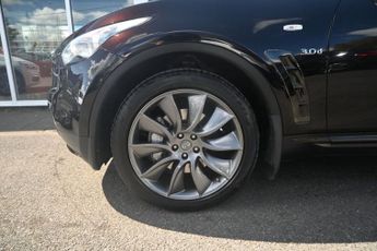 INFINITI QX70 3.0d V6 Ultimate SUV 5dr Diesel Auto 4WD Euro 5 (238 ps)