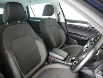SKODA KODIAQ 1.5 TSI ACT SE Drive SUV 5dr Petrol DSG Euro 6 (s/s) (7 Seat) (1