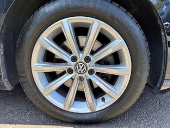 VOLKSWAGEN PASSAT 2.0 TDI BlueMotion Tech SE Business Estate 5dr Diesel DSG Euro 6