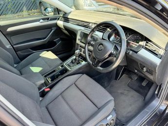 VOLKSWAGEN PASSAT 2.0 TDI BlueMotion Tech SE Business Estate 5dr Diesel DSG Euro 6