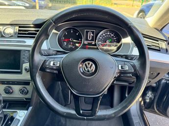 VOLKSWAGEN PASSAT 2.0 TDI BlueMotion Tech SE Business Estate 5dr Diesel DSG Euro 6