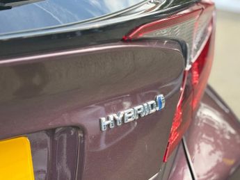 TOYOTA C-HR 1.8 VVT-h GPF Design SUV 5dr Petrol Hybrid CVT Euro 6 (s/s) (122