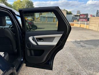 LAND ROVER DISCOVERY SPORT 2.0 D165 MHEV R-Dynamic S Plus SUV 5dr Diesel Auto 4WD Euro 6 (s