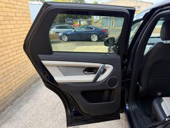 LAND ROVER DISCOVERY SPORT 2.0 D165 MHEV R-Dynamic S Plus SUV 5dr Diesel Auto 4WD Euro 6 (s