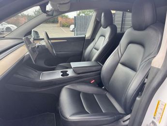 TESLA MODEL Y (Dual Motor) Long Range SUV 5dr Electric Auto 4WDE 