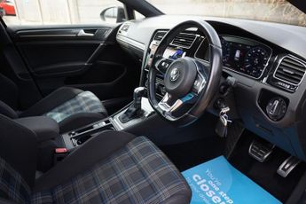VOLKSWAGEN GOLF 1.4 TSI 8.7kWh GTE Advance Hatchback 5dr Petrol Plug-in Hybrid D