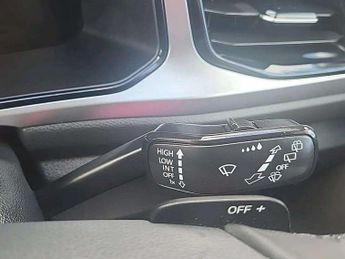 VOLKSWAGEN T-ROC 1.5 TSI Life SUV 5dr Petrol DSG Euro 6 (s/s) (150 ps)
