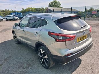NISSAN QASHQAI 1.6 dCi Tekna SUV 5dr Diesel XTRON Euro 6 (s/s) (130 ps)