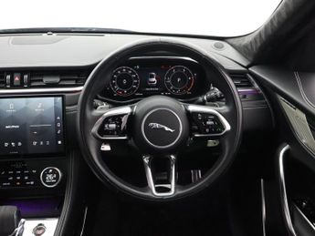 JAGUAR F-PACE 2.0 D200 MHEV R-Dynamic HSE Black SUV 5dr Diesel Auto AWD Euro 6