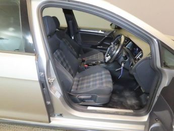 VOLKSWAGEN GOLF 1.4 TSI 8.7kWh GTE Hatchback 5dr Petrol Plug-in Hybrid DSG Euro 