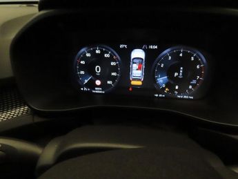 VOLVO XC40 2.0 B4 MHEV R-Design SUV 5dr Petrol Hybrid Auto AWD Euro 6 (s/s)