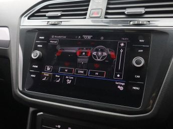 VOLKSWAGEN TIGUAN 1.5 TSI Life SUV 5dr Petrol DSG Euro 6 (s/s) (150 ps)