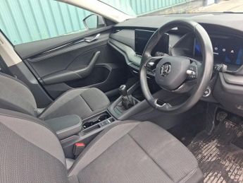 SKODA OCTAVIA 1.5 TSI ACT SE Technology Estate 5dr Petrol Manual Euro 6 (s/s) 