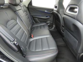 MG MG HS 1.5 T-GDI Exclusive SUV 5dr Petrol DCT Euro 6 (s/s) (162 ps)