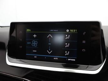 PEUGEOT E-2008 50kWh Allure Premium SUV 5dr Electric Auto (7kW Charger) (136 ps