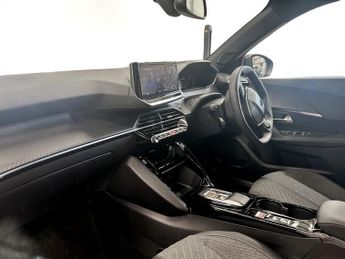 PEUGEOT E-2008 50kWh Allure SUV 5dr Electric Auto (7kW Charger) (136 ps)