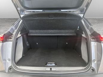 PEUGEOT E-2008 50kWh Allure SUV 5dr Electric Auto (7kW Charger) (136 ps)