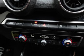 AUDI Q2 1.5 TFSI CoD 35 Black Edition SUV 5dr Petrol S Tronic Euro 6 (s/