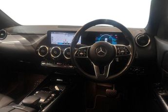 MERCEDES-BENZ GLA CLASS 2.0 GLA200d Sport (Executive) SUV 5dr Diesel 8G-DCT Euro 6 (s/s)