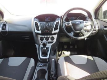 FORD FOCUS 1.0T EcoBoost Zetec Hatchback 5dr Petrol Manual Euro 5 (s/s) (12