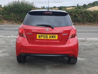 TOYOTA YARIS 1.33 Dual VVT-i Design Hatchback 5dr Petrol Multidrive S Euro 6 