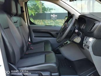 TOYOTA PROACE 2.0D Design Medium Panel Van 6dr Diesel Auto MWB Euro 6 (s/s) (1