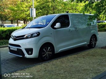 TOYOTA PROACE 2.0D Design Medium Panel Van 6dr Diesel Auto MWB Euro 6 (s/s) (1