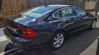 VOLVO S90 2.0 D4 Momentum Saloon 4dr Diesel Auto Euro 6 (s/s) (190 ps)